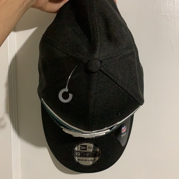 Eagles hat - Picture 7 of 7